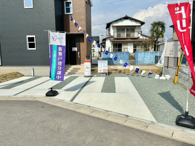 みやま市高田町濃施の新築一戸建の駐車場