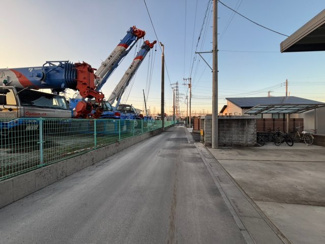 【前面道路含む現地写真】