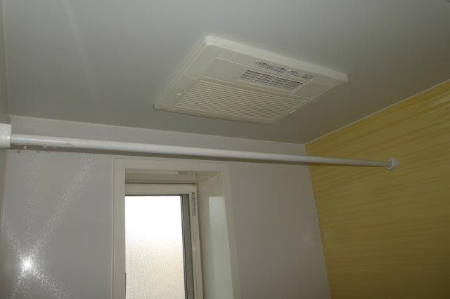 エスポワール２１ーAの浴室|浴室乾燥機、浴室窓