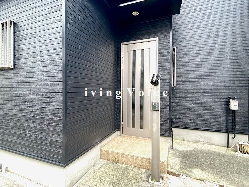 【玄関】 | 平塚市大神4丁目　中古一戸建て | 平塚市大神4丁目　中古一戸建て