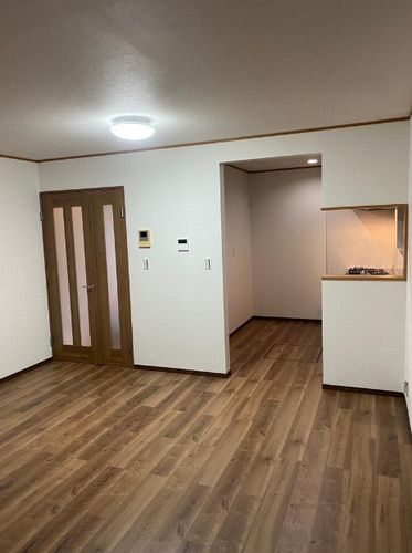 【居間・リビング】 | 平塚市大神4丁目　中古一戸建て | 平塚市大神4丁目　中古一戸建て