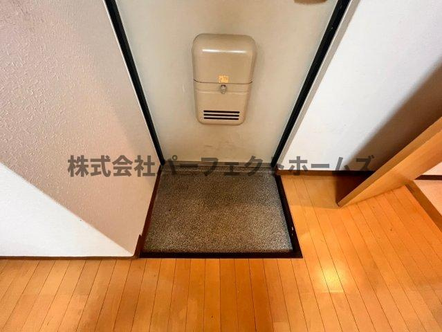 コートアルバⅡの玄関|明るい玄関です