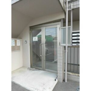クレールショーワIのエントランス