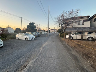 【前面道路含む現地写真】 | 日高市高萩　建築条件なし売地　「武蔵高萩駅」徒歩12分　敷地42坪　【高萩小学区】