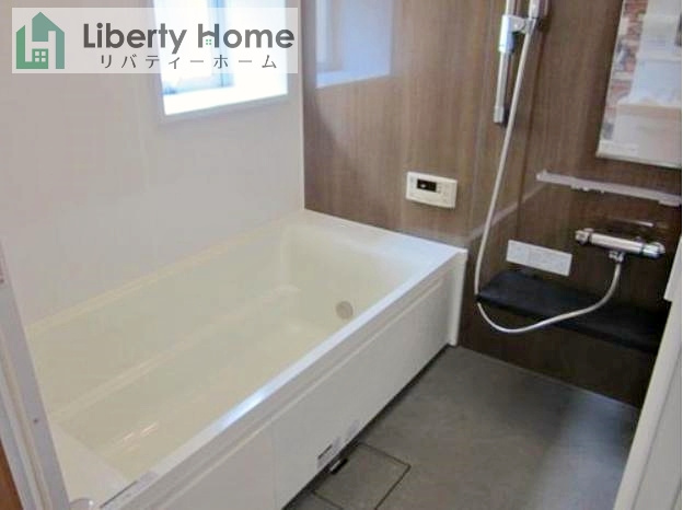 水戸市吉沢町　中古戸建の浴室