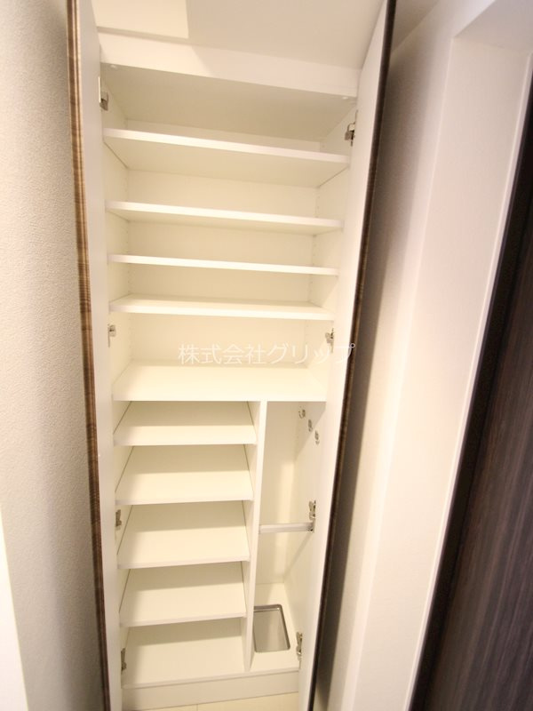 ジェノヴィア阪東橋スカイガーデンの収納