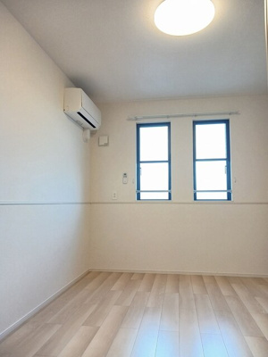 【寝室】 | ウィンディ岩倉