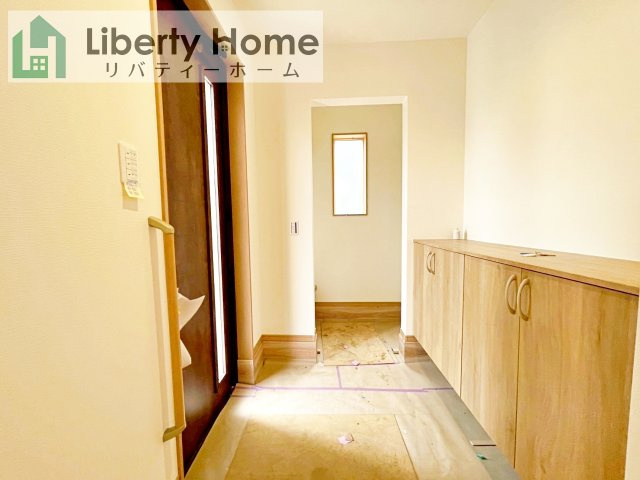 土浦市荒川沖西第1期　2号棟　新築戸建の玄関