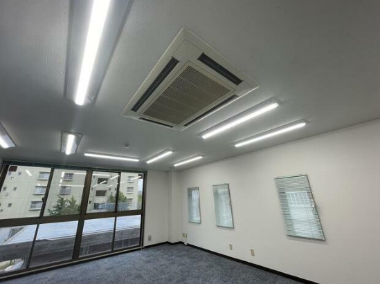守山市浮気町の店舗事務所の内装|内装です