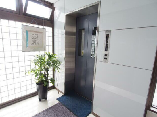 守山市浮気町の店舗事務所のその他共用部分