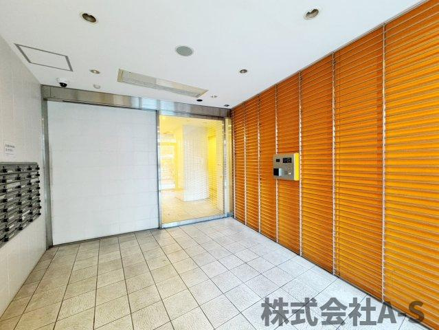 N.S.ZEAL泉のエントランス