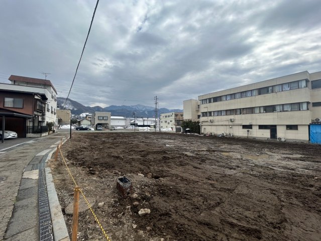 土地　中野市中央一丁目の外観