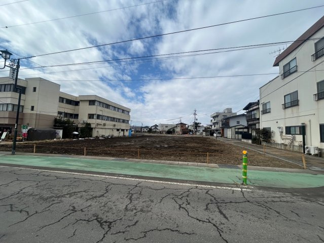 土地　中野市中央一丁目の外観