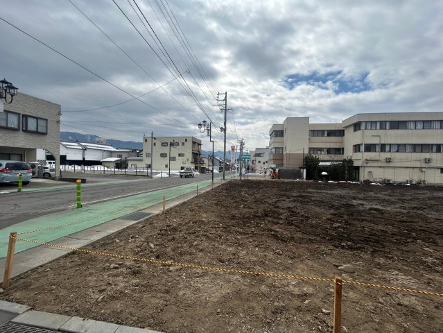 土地　中野市中央一丁目の外観