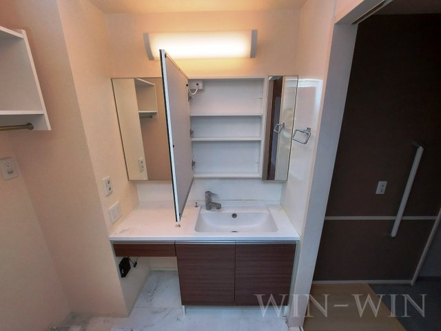 ボヌール Ⅲの独立洗面台