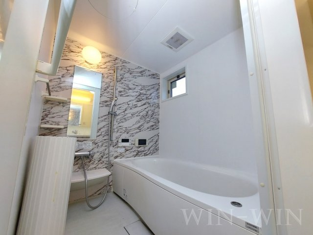 ボヌール Ⅲの浴室