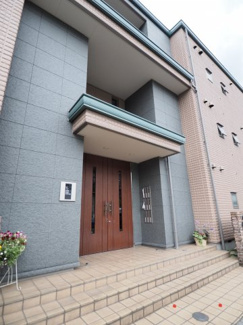 【エントランス】 | オートロック完備でセキュリティ面安心のエントランス