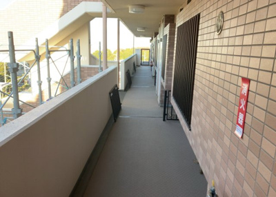 【その他共用部分】 | グリーンビレッジひばりが丘 | 共有部分は、住民なら誰もが使える設備のこと。例えば駐車場やエレベーター、インターネット設備、セキュリティ設備などがあります。他にも、マンションの廊下・外部階段やエントランス・ゴミ置き場などがあります。