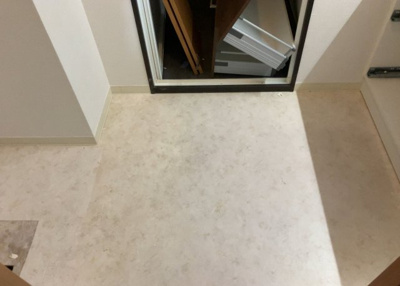 【脱衣所】 | グリーンビレッジひばりが丘 | 洗面脱衣所は「体を綺麗に整える場所」という目的と役割を持っています。そして便利で使い勝手のいい「体を綺麗に整える場所」にするためには、配置や動線、照明や収納計画をしっかりと検討しておく必要があります。