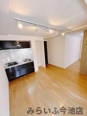 【居間・リビング】 | Branche千種公園 | 8帖