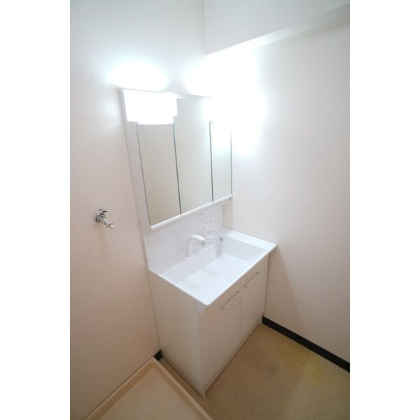 キャステール安倍館の独立洗面台