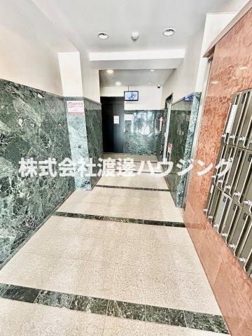 ラウム江坂のエントランス