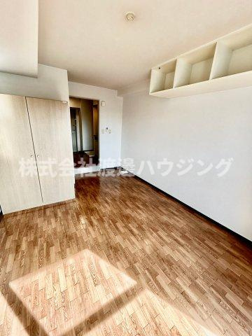 ラウム江坂の内装|玄関収納