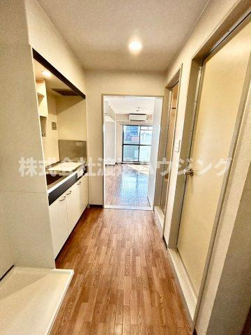 ラウム江坂の居間・リビング