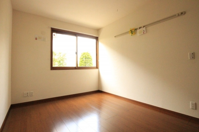 シャンド フルールの寝室|反転です