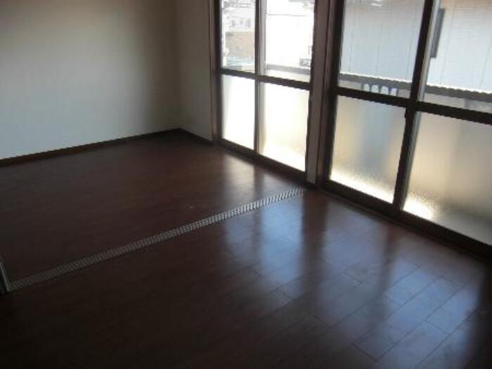 シャンド フルールの居間・リビング|居室全景