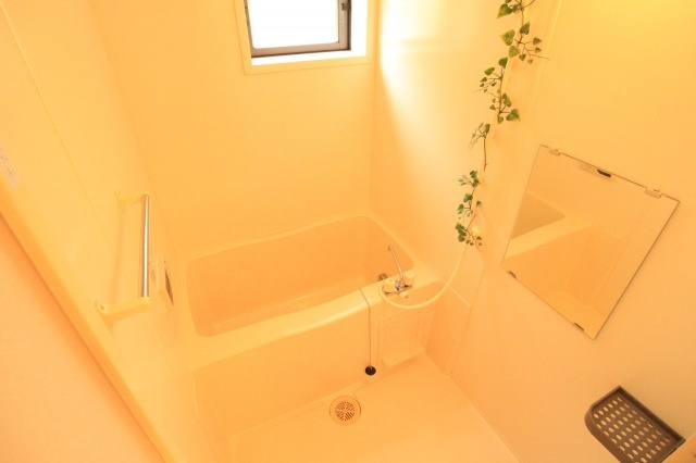 シャンド フルールの浴室|反転です