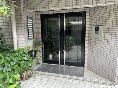 【エントランス】 | グランピア天王寺