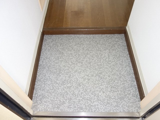 神戸市垂水区清水が丘３丁目の賃貸マンションの玄関