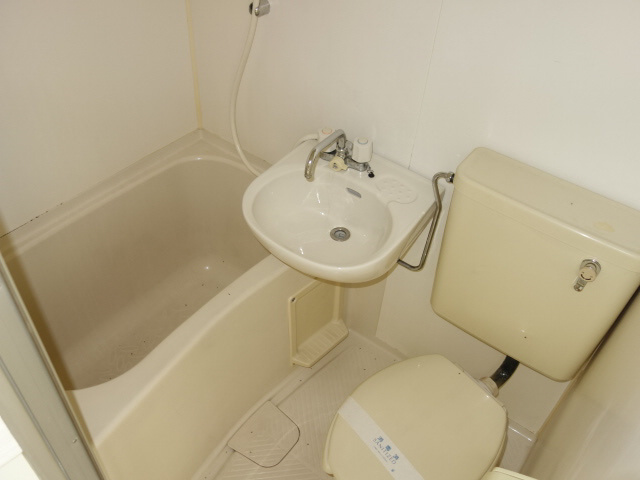 神戸市垂水区清水が丘３丁目の賃貸マンションの浴室