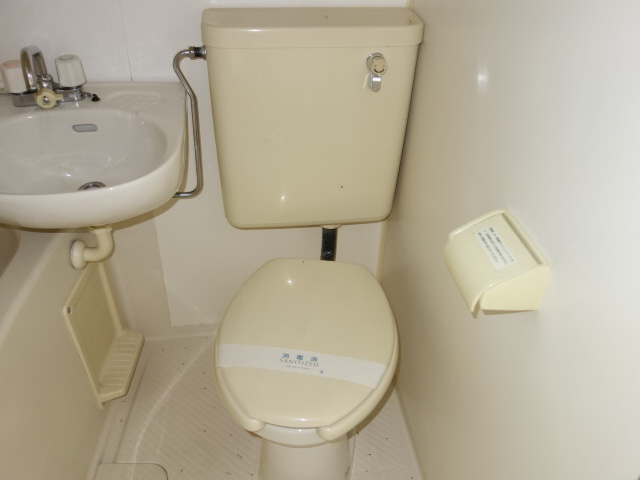 神戸市垂水区清水が丘３丁目の賃貸マンションのトイレ