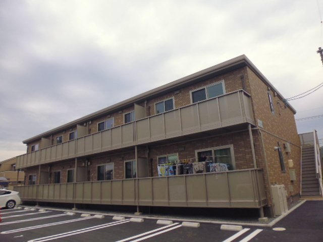 倉敷市連島町鶴新田のアパートの外観
