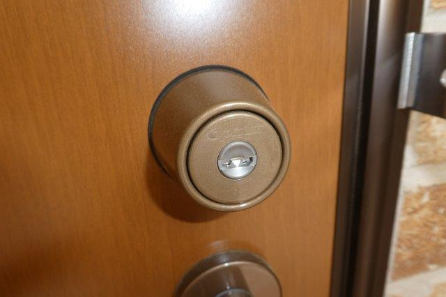 総社市西郡のアパートのセキュリティ|オプナスキー