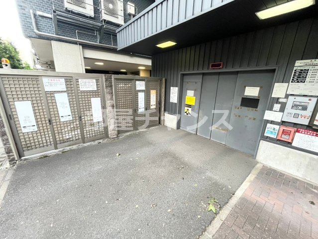 aLATO丸の内(旧レジディア丸の内)の駐車場