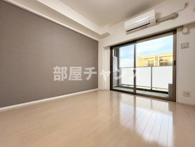 aLATO丸の内(旧レジディア丸の内)の居間・リビング