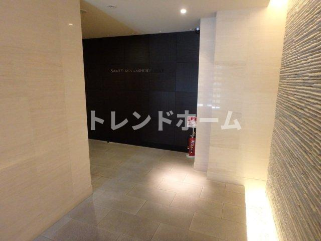 サムティ南堀江LUCEのエントランス|選べる家電プランあり！！