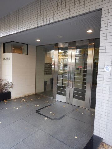 東急ドエルアルス音羽Ⅱのエントランス