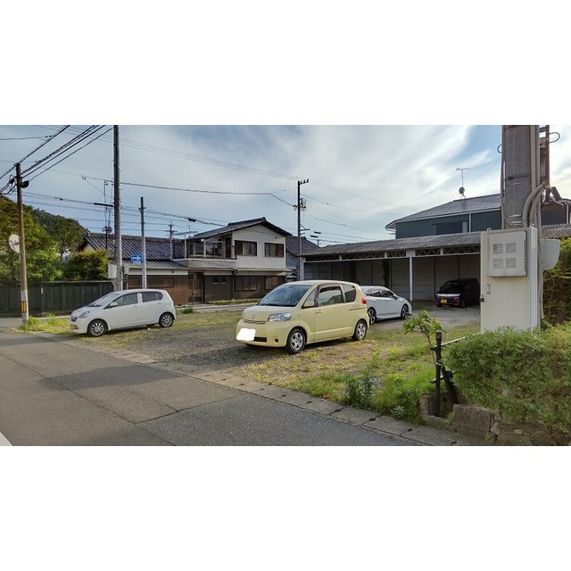 城前町1丁目駐車場の外観