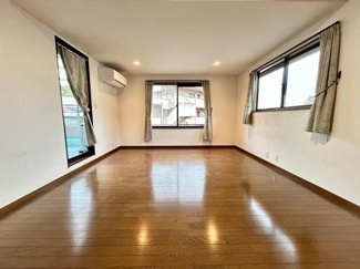 【洋室】 | 3階洋室9.3帖