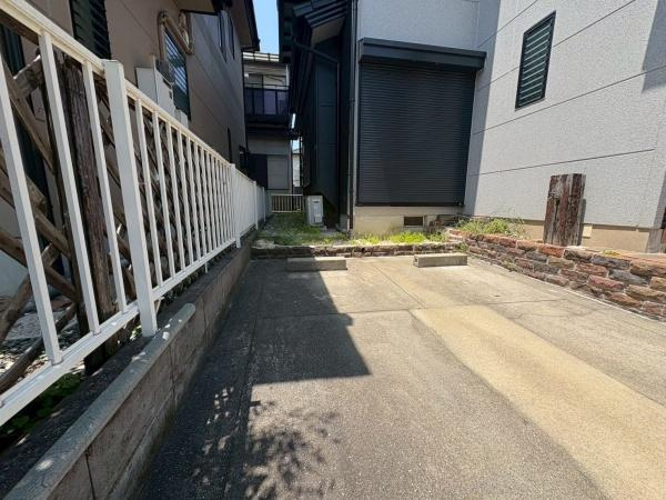 和歌山市三葛　中古戸建の駐車場