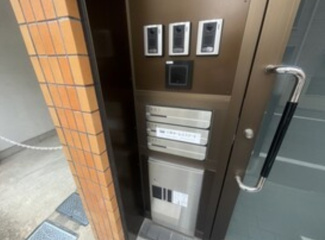 【エントランス】