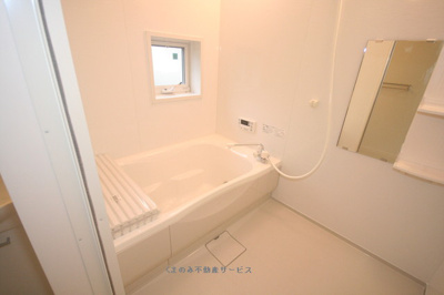 【浴室】 | シャーメゾン淡窓A棟 | 日々の疲れを癒すお風呂付です
シャーメゾン淡窓A棟　202号室　2018年8月11日