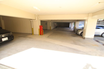 【駐車場】 | 白翠シャトル御影