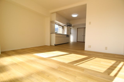 【居間・リビング】 | 白翠シャトル御影