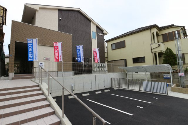 ブラウニー山手の駐車場