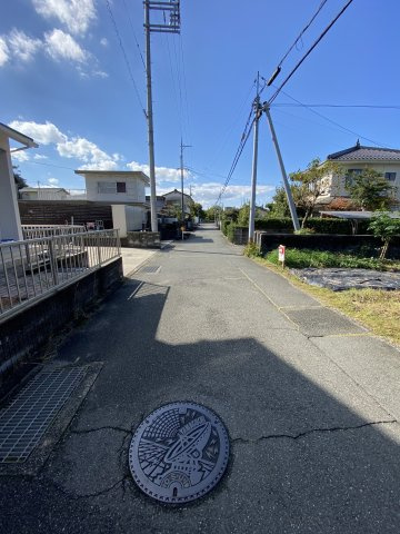 古熊　売土地の前面道路含む現地写真